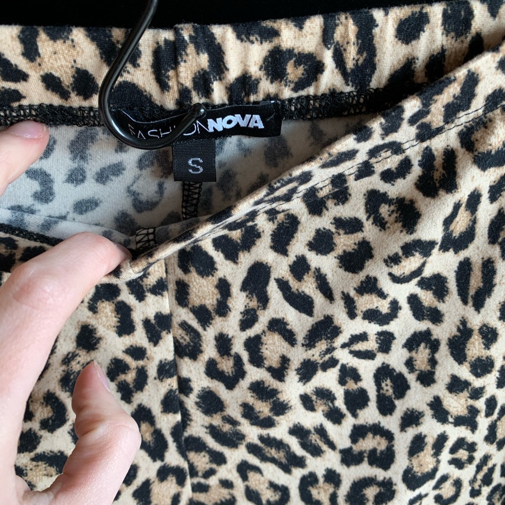 Leopard Print Biker Shorts - Picture 2 of 3